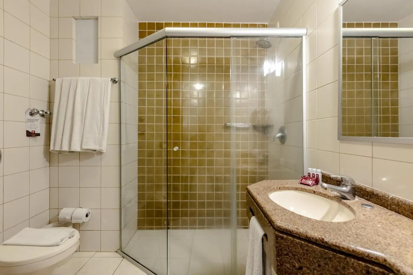 Hotel Pires Balneario Camboriu 4*,