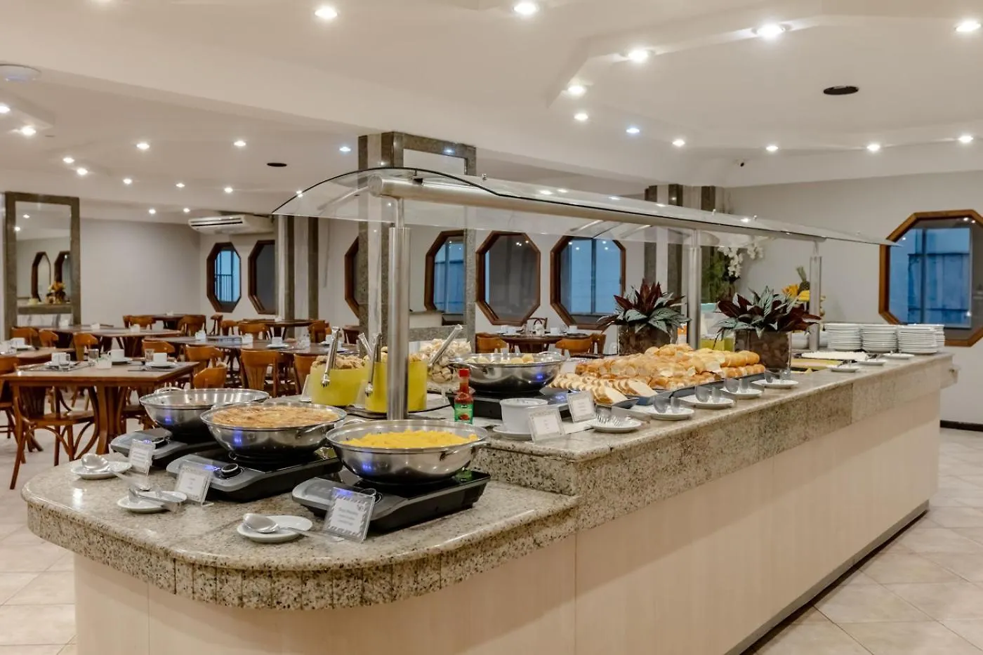 Hotel Pires Balneario Camboriu