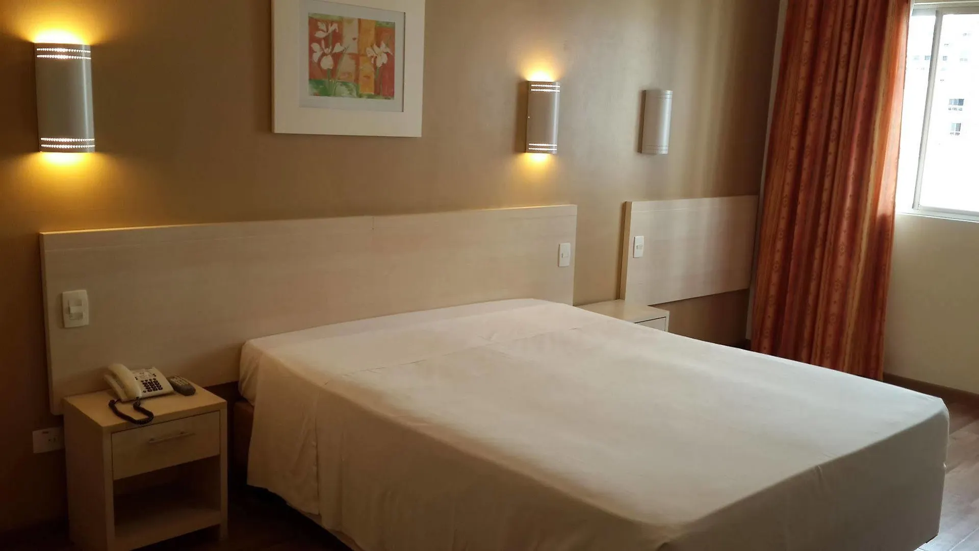 Hotel Pires Balneario Camboriu 4*,